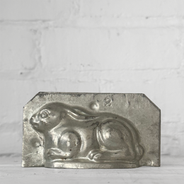Antique Chocolate Rabbit Tin Mold (#04)