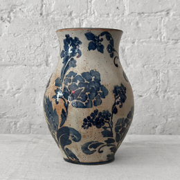 Amanda Moffat 9.5" Curved Vase
