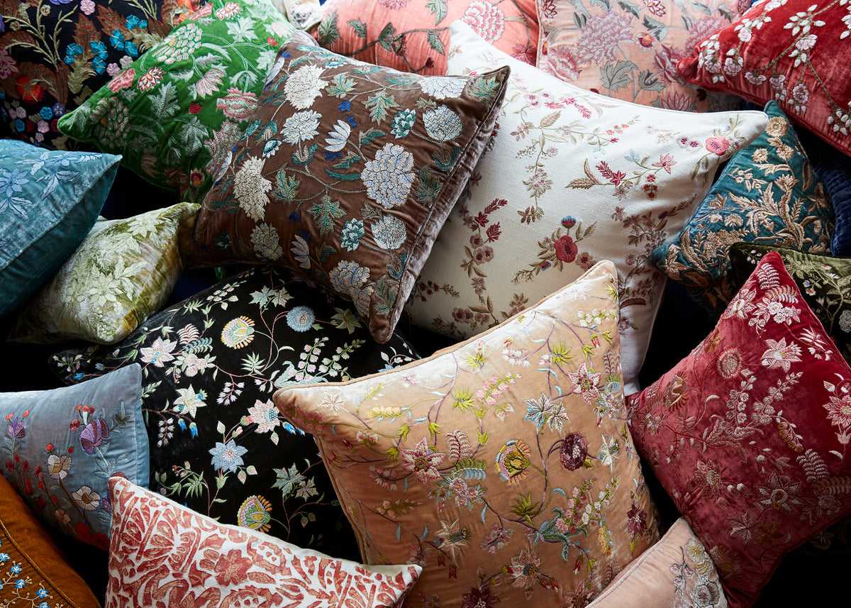 Anke Drechsel Coussin à Fleurs Brodées Anke Drechsel Coussin à Fleurs Brodées