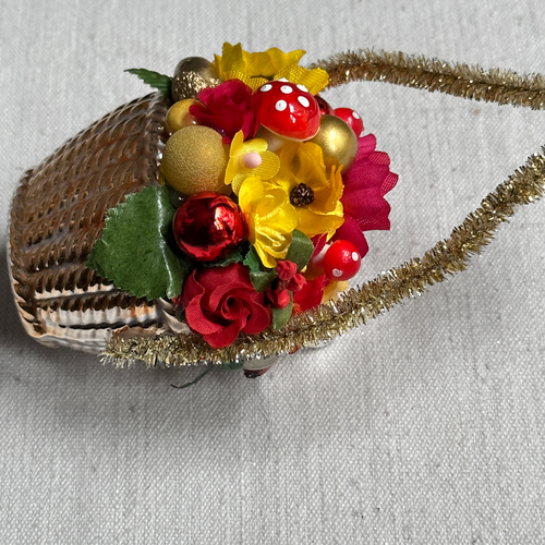 Nostalgic Glass basket with Fruits and Flowers Ornament