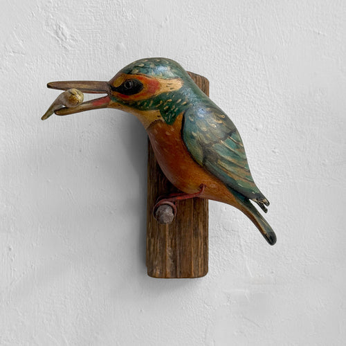Early 20th-century Black Forest Carved Kingfisher Bird with Fish (BF-609)