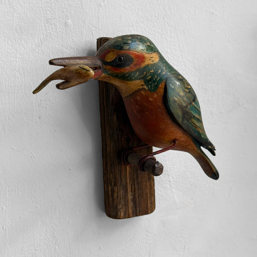 Early 20th-century Black Forest Carved Kingfisher Bird with Fish (BF-609)