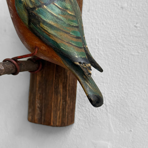 Early 20th-century Black Forest Carved Kingfisher Bird with Fish (BF-609)