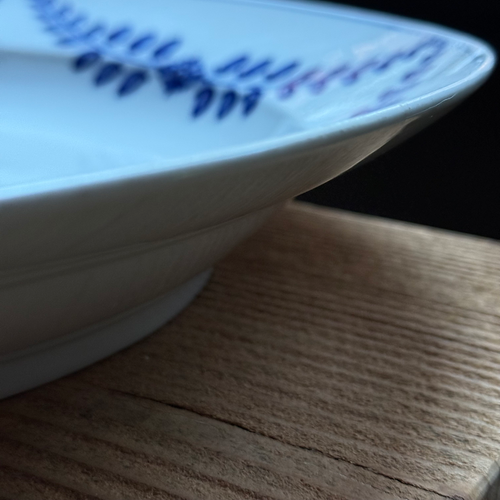 18th-century Meissen Blue & White Charger Platter (J)