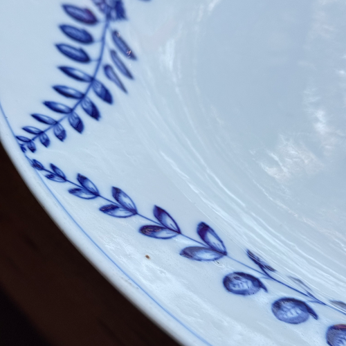 18th-century Meissen Blue & White Charger Platter (J)