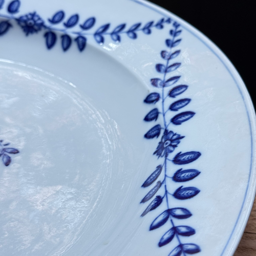 18th-century Meissen Blue & White Charger Platter (J)