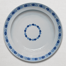 18th-century Meissen Blue & White Charger Platter (K)