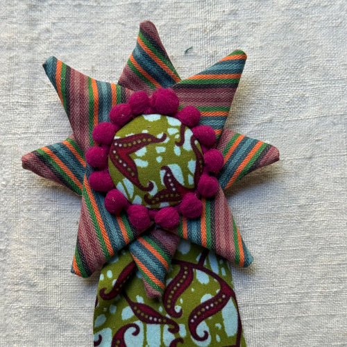 Vintage Dead Stock Ribbon Rosette Pin #11