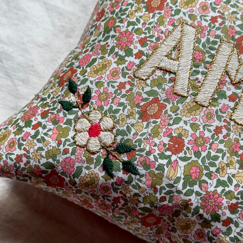 "Amour" Embroidered Cushion (CS 09-12)