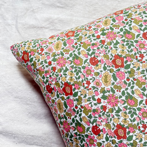 "Amour" Embroidered Cushion (CS 09-12)