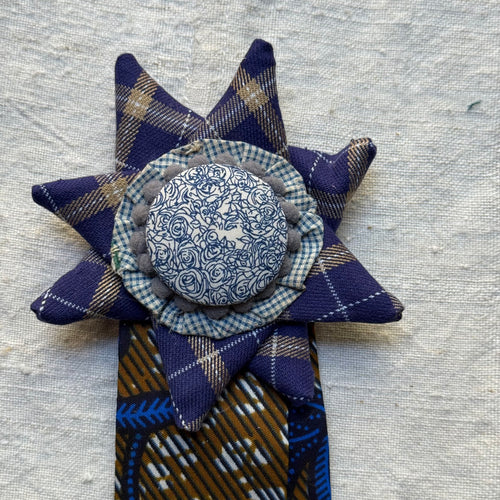 Vintage Dead Stock Ribbon Rosette Pin #12