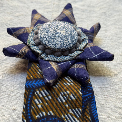 Vintage Dead Stock Ribbon Rosette Pin #12