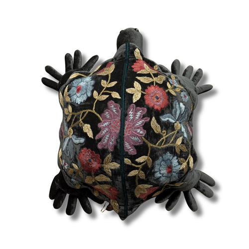 Connie Embroidered Medium Silk Velvet Turtle in Nightshade