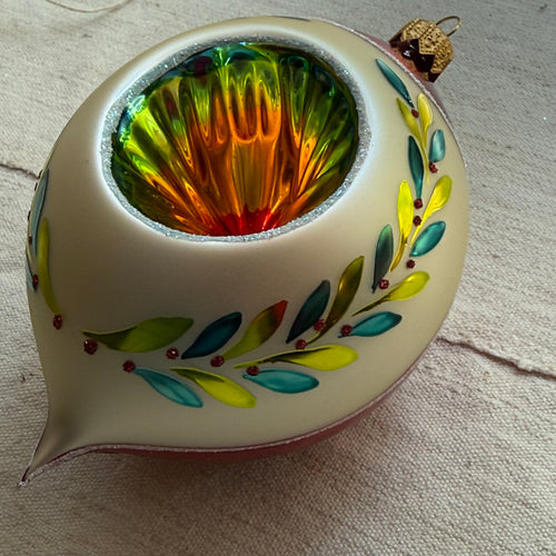Vine Design Reflector Ornament
