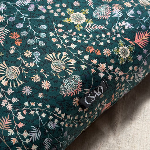 "Love" Embroidered Cushion (CS-822)