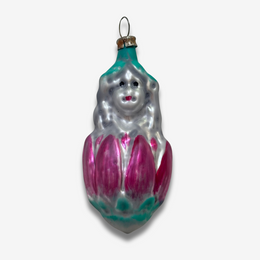 Nostalgic Girl in Flower Ornament