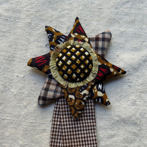 Vintage Dead Stock Ribbon Rosette Pin #14