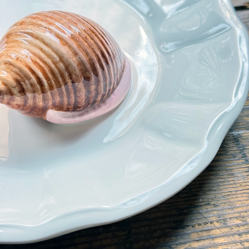 Trompe L'oeil Shell Plate with Fluted Rim