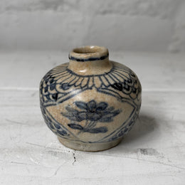 16th-century Ming Dynasty Porcelain Shipwreck Jarlet (#3)
