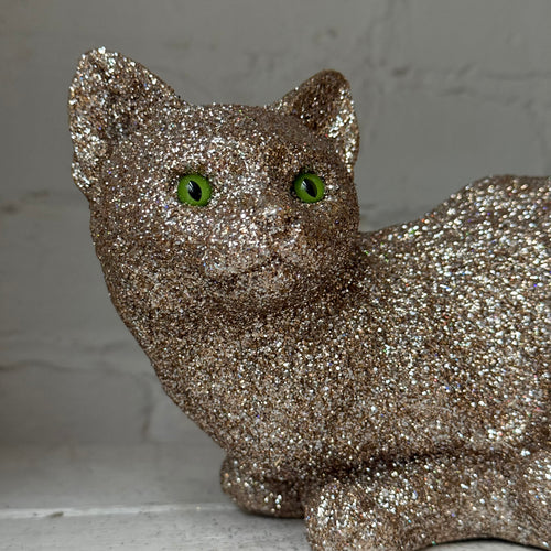 Ino Schaller Lying Glitter Cat in Gold