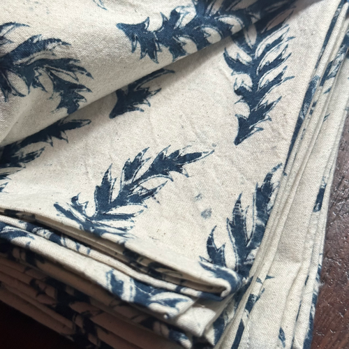 Les Indiennes Feathers Napkin Set in Indigo Blue