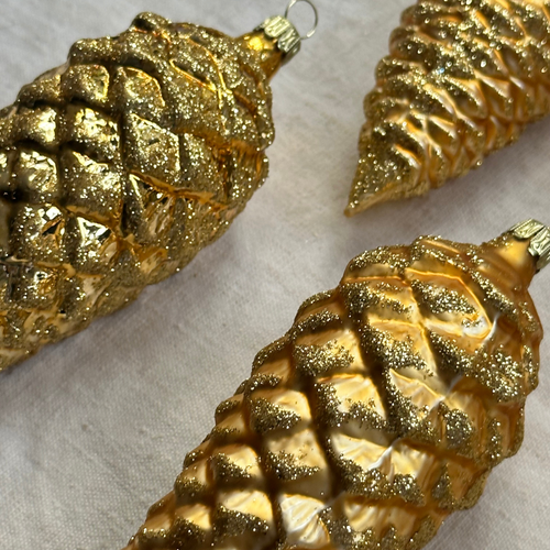 Set of 6 Nostalgic Mixed Gold Pinecone Ornaments