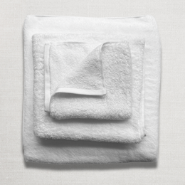 UCHINO Blissful Washcloths & Towels