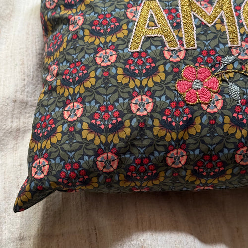 "Amour" Embroidered Cushion (CS-809)