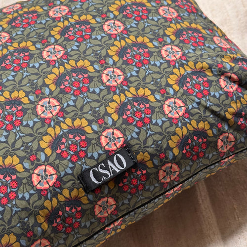 "Amour" Embroidered Cushion (CS-809)
