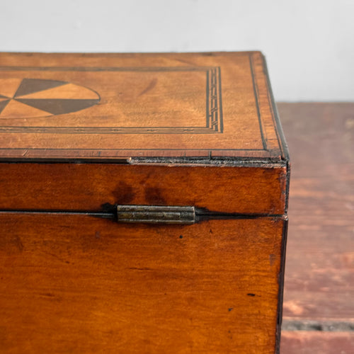 Early 19th-century Satinwood Inlaid Banded Tea Caddy Box