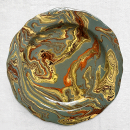 Marbled Scalloped Charger Plate in Pondichéry (PD #020)