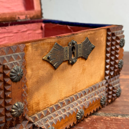 Small 20th-century Tramp Art Box