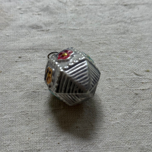 Nostalgic Flower Bauble Ornament