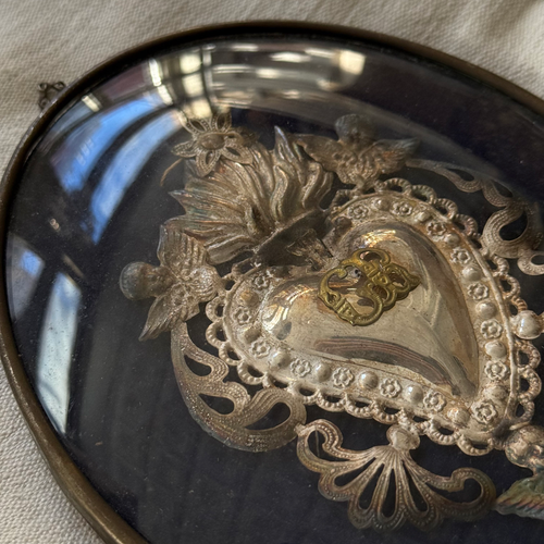 19th-century Italian Ex-Voto Sacred Silver Heart in Oval Hanging Case (No. 123)