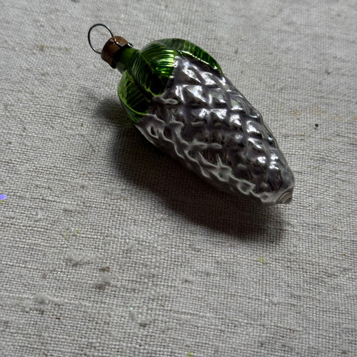 Small Nostalgic Pinecone Ornament