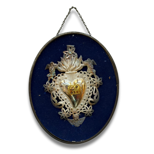 19th-century Italian Ex-Voto Sacred Silver Heart in Oval Hanging Case (No. 124)