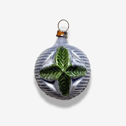 Nostalgic Leaf Bauble Ornament