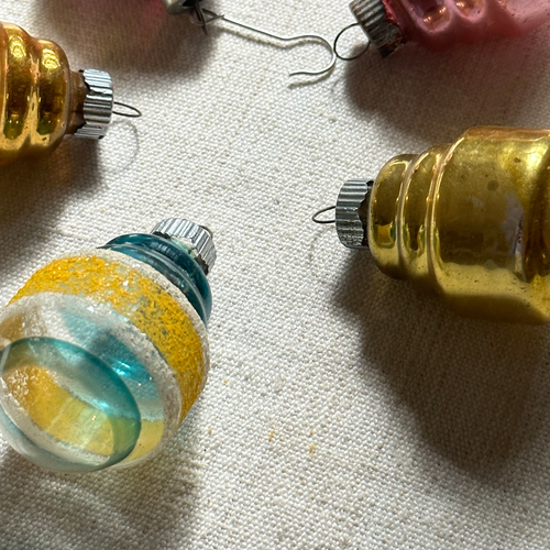 Set of 5 Mixed Vintage Lantern Ornaments (VO29)