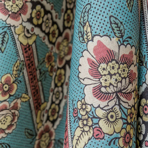 1A Guirlandes de Fleurs Antoinette Poisson 5 Meter Linen Bolt