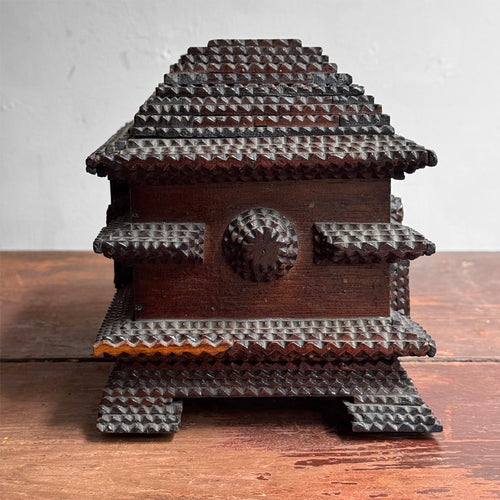 Small 20th-century Tramp Art Box