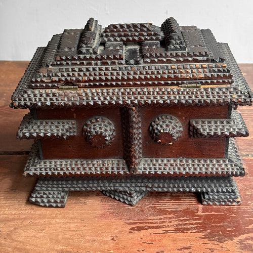 Small 20th-century Tramp Art Box
