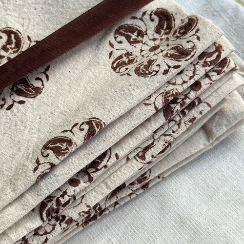 Les Indiennes Marie Rose Napkin Set in Chocolate Brown