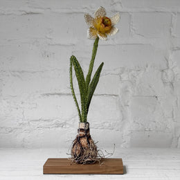 Hand-Beaded Daffodil by Trovelore