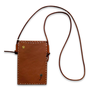 Leather Dragon Diffusion Palm Pocket in Ecrose