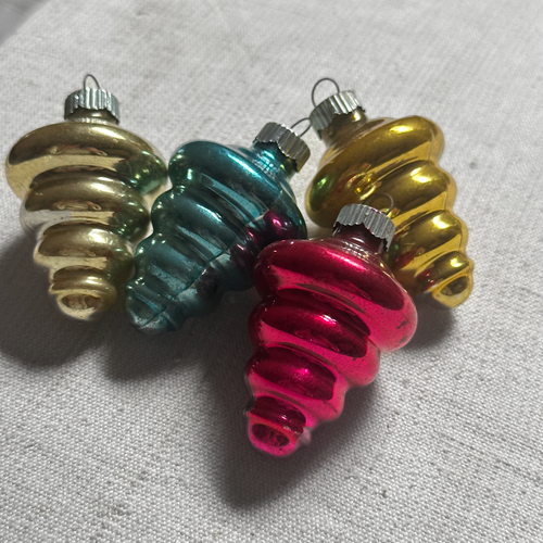 Set of 4 Vintage Lantern Ornaments (VO30)