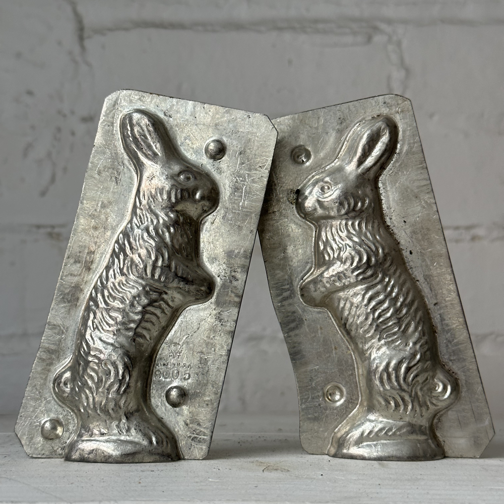 Antique Chocolate Rabbit Tin Mold (#33)