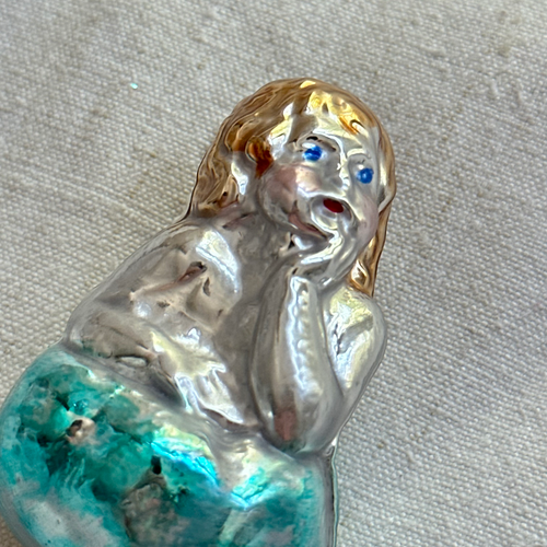 Nostalgic Angel on a Cloud Clip-on Ornament