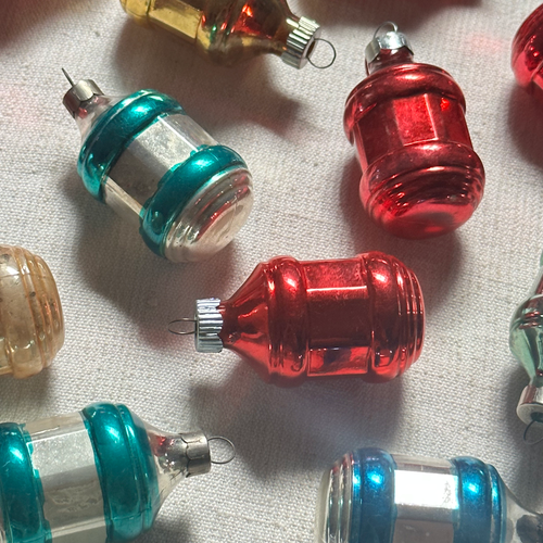 Set of 12 Vintage Lantern Ornaments (VO37)