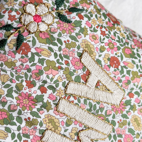 "Amour" Embroidered Cushion (CS 09-03)