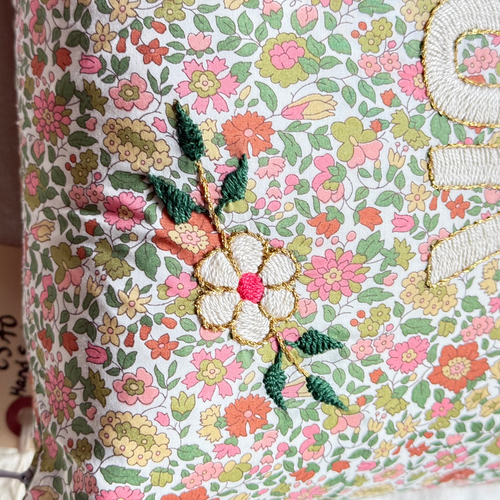 "Amour" Embroidered Cushion (CS 09-03)